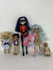 Bundle of 6 Small Dolls
