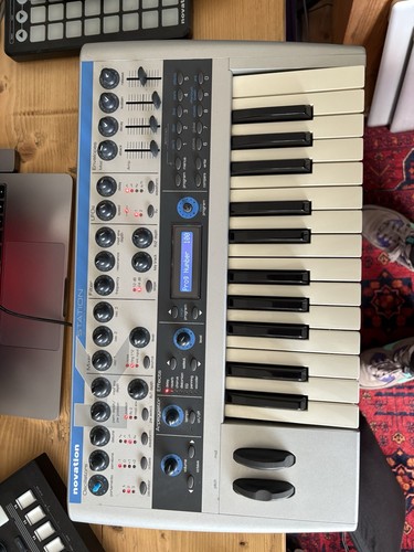 Novation station synthesizer - k-station,