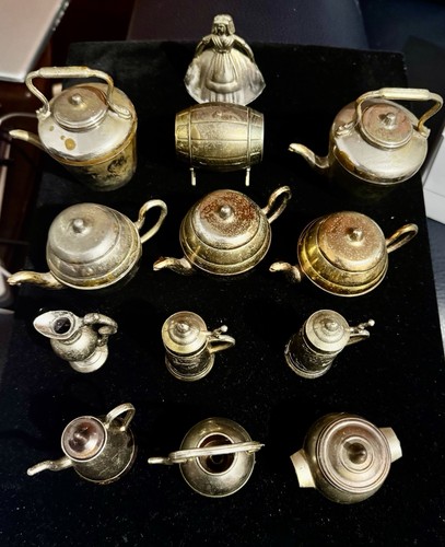 Antique style miniature - style, metal