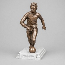 Davie Cooper Statue –