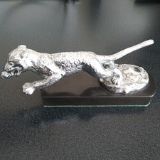 Desmo Jaguar car mascot