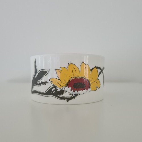 Black eyed susan wedgwood - black, by