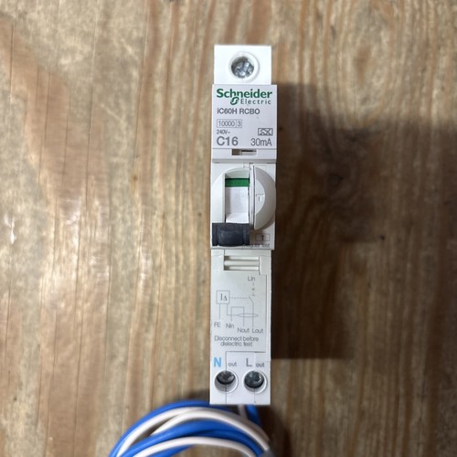Schneider amp curve 10ka - schneider,