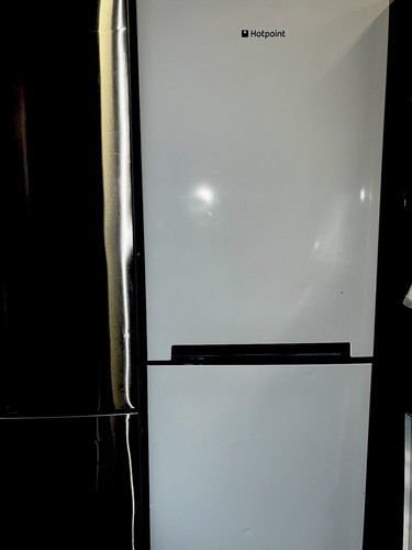 Hotpoint fridge freezer 50 - hotpoint,