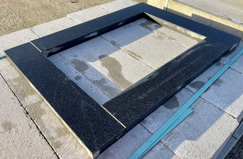 Polished granite kerbs - ,