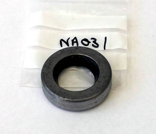 Gearbox front oil - seal, morris