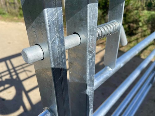Spring loaded slide - both, for