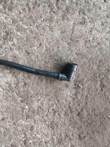 Volvo v70 fuel - volvo, pipe
