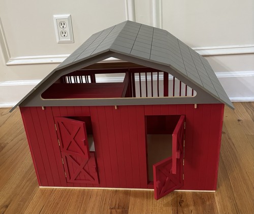 Breyer deluxe red two - deluxe,