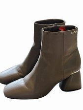 DKNY Women's Chelsea Coleena