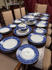 50-Piece English Dinner