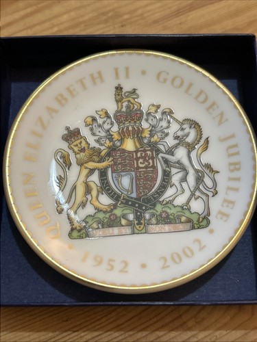Royal worcester queen - worcester,