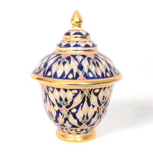 Benjarong thai hand - hand, painted