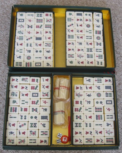 Vintage large mahjong game set - large,