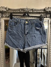 Boohoo Women’s Mid Wash Blue Denim Roll Up Jean Shorts Size 14