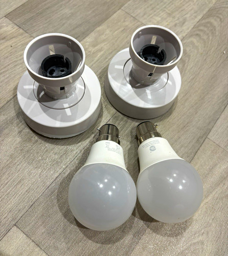 Pair white b22 batten lamp - pair,