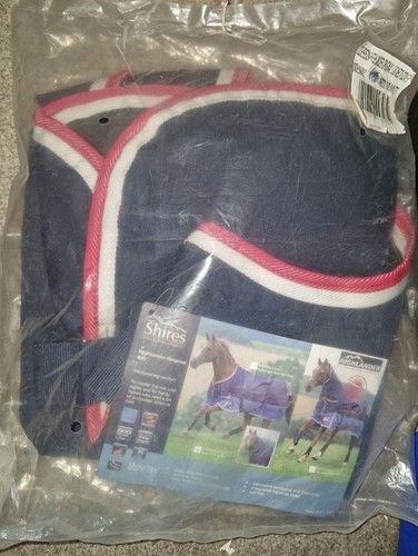 Bnwt shires highlander turnout - bnwt,