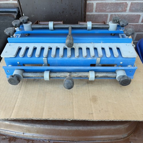 Dovetail fixture model - fixture, number