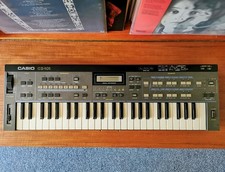 Casio CZ-101 Classic 80s Digital Poly Synth Battery Damage VERY MOSTLY WORKING!