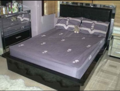 Stunning italian bedframe - stunning, +