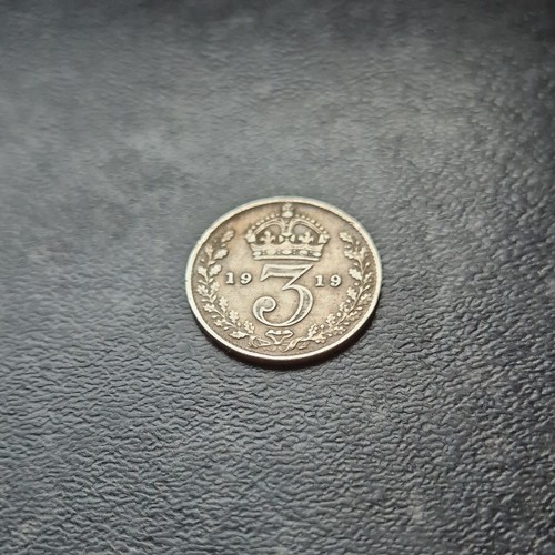 1919 george 925 - v, .925