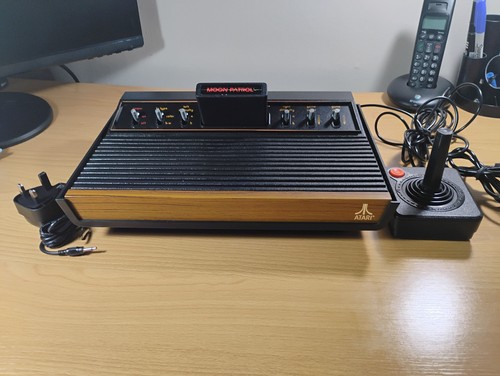 Atari 2600 switch woody - atari,