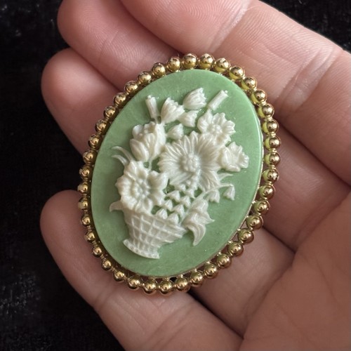 Vintage retro floral green - vintage,