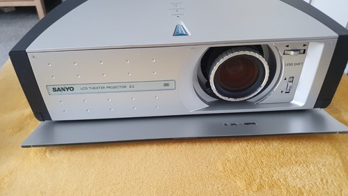 Sanyo plv lcd - plv-z2,