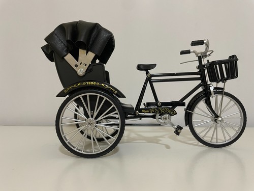 Vintage style green pedicab - green,