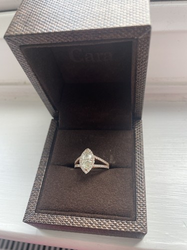 18ct rose gold - , marquise