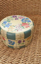 Ringtons Collectable Floral Biscuit Tin 2001 / 2002