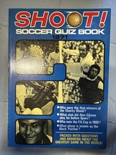 Retro Vintage Shoot Soccer Annual 1971 Football Quiz Book Annual 70s
