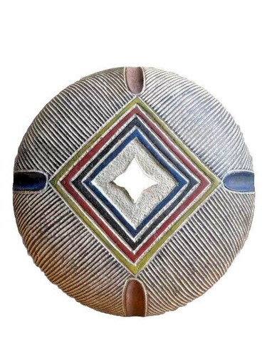 Old tribal bamileke shield - bamileke,