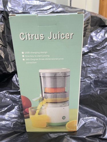 Citrus juicer brand - citrus, in