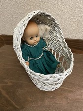 VINTAGE WHITE WICKER SMALL