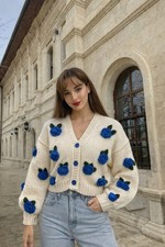 Cream Blue Rose Chunky Knit