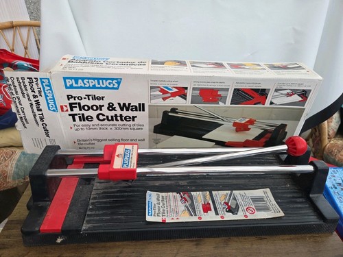 Boxed plasplugs pro tiler - boxed, pro-tiler