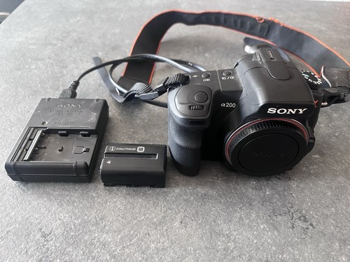 Sony a200 digital camera body - a200,