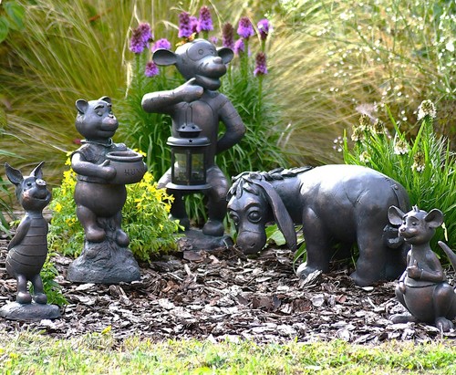 Pooh bear garden ornaments - , /