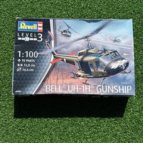 Bell helicopter gunship - uh-1h,