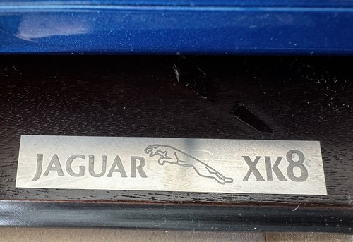 Tag jaguar xk8 - xk8, 1/18