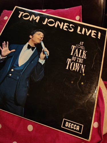 Tom jones live at the - -, live!