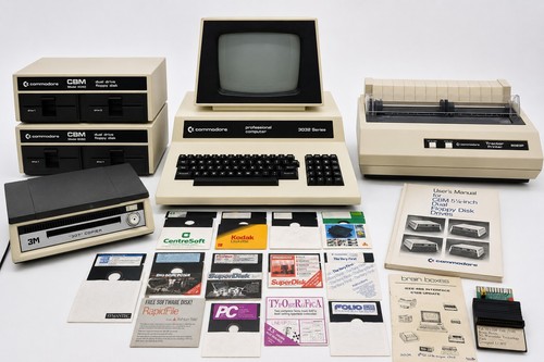 Commodore pet 3032 computer - commodore,