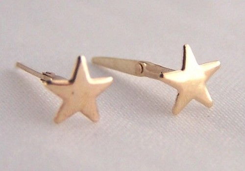 9ct gold andralok star studs - star,