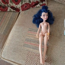 Disney Descendants Evie Doll 11-inch