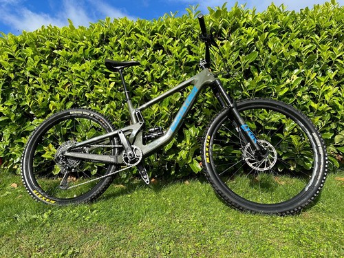 Santa cruz bronson carbon - cruz,