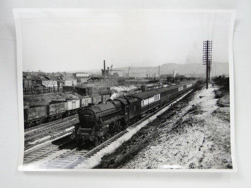 Steam train locomotive 45218 - steam,