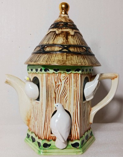 The teapottery dovecote - dovecote, teapot