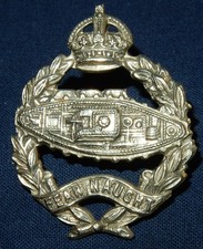 WW2 THE ROYAL TANK REGIMENT RTR FEAR NAUGHT REGIMENT MILITARY CAP BADGE W/M K/C
