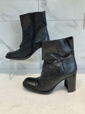 ✅Barratt’s  Ladies Black